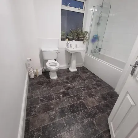 Accommodatie bij particulieren Double 3 In Salford With Shared Bathroom *