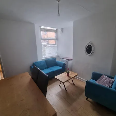 Double 3 In Salford With Shared Bathroom Accommodatie bij particulieren Manchester