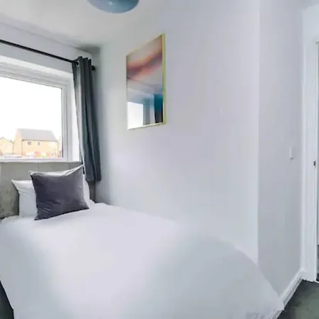 Сasa de vacaciones Spacious 5 Bedroom Hosted By Mcr Dens *