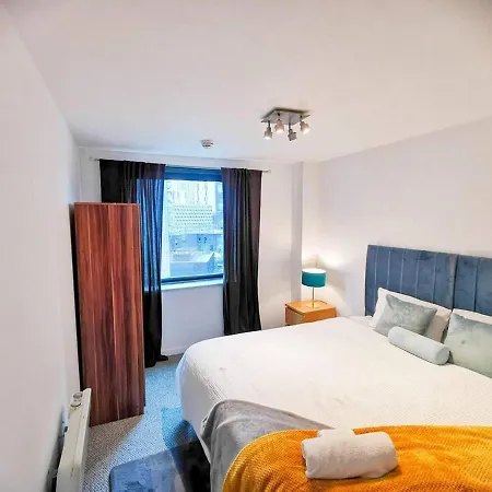 아파트 2-bed Near Centre *
