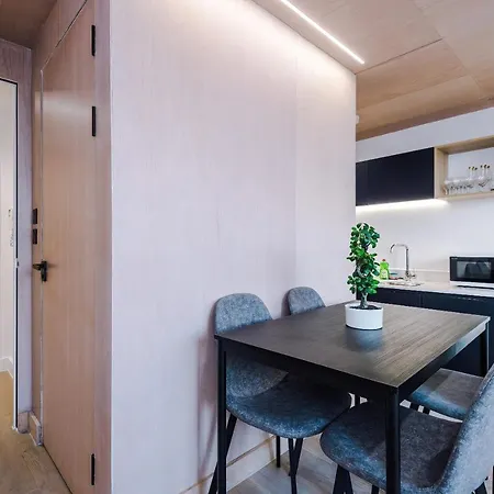 Sky Gardens - Modern Duplex