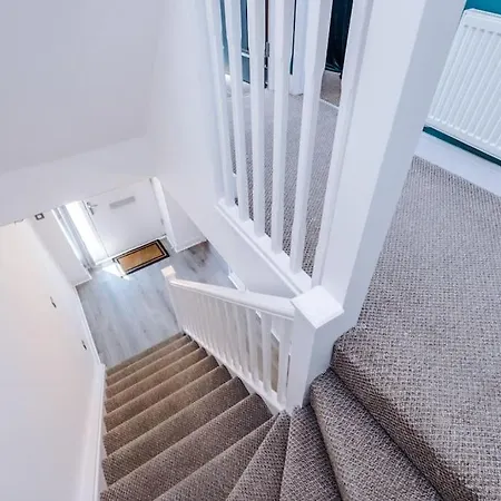 Stunning Design House Near Etihad With Parking Bypurestay Ferienhaus Manchester
