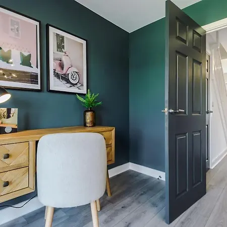 Stunning Design House Near Etihad With Parking Bypurestay Ferienhaus *