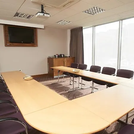 Leonardo - Formerly Jurys Отель 4*