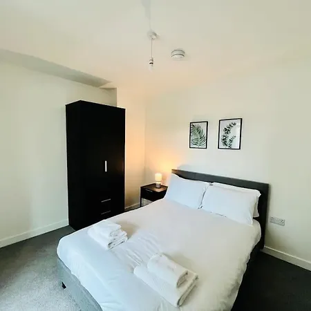 Appartement Lovely Available To Rent In Old Trafford *