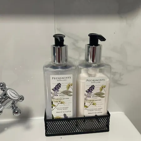Luxury * 맨체스터