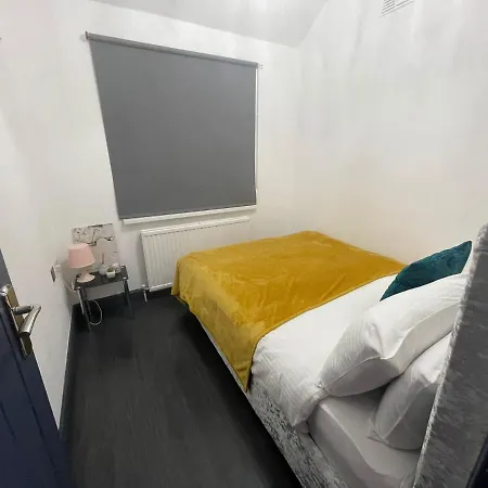 Luxury * Manchester