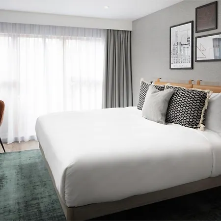 By Marriott Piccadilly Hotel