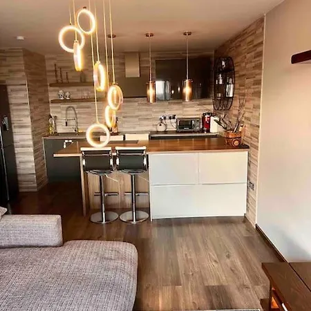 Deeluxe Apartment - Luxury 2 Bedroom Apartment Апартаменты Манчестер