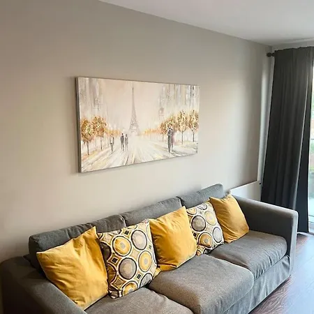 Apartament 2 Bed Apartment, Gym