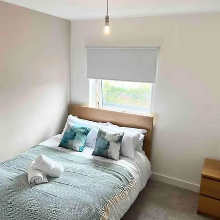 2 Bed Apartment, Gym Apartament