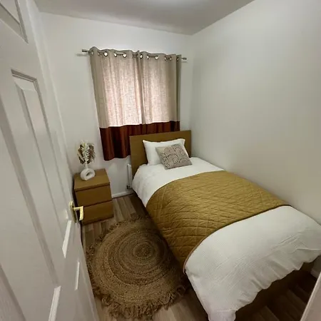 Beverley House Apartment *
