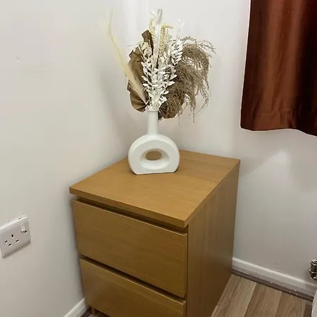 Beverley House Apartment *