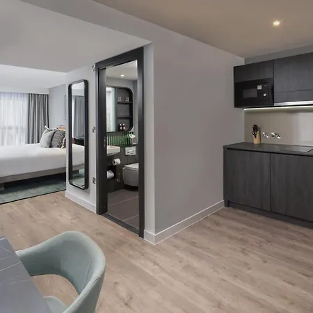 By Marriott Piccadilly