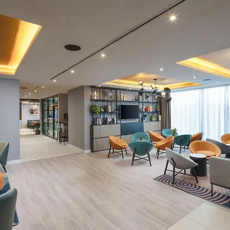 By Marriott Piccadilly 曼彻斯特