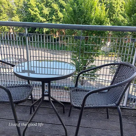 Balcony-view With Free And Secured Parking 아파트