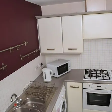 87 Rawsthorne Avenue Hotell