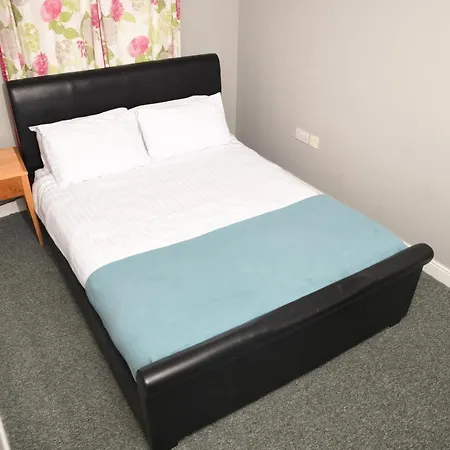 87 Rawsthorne Avenue Manchester