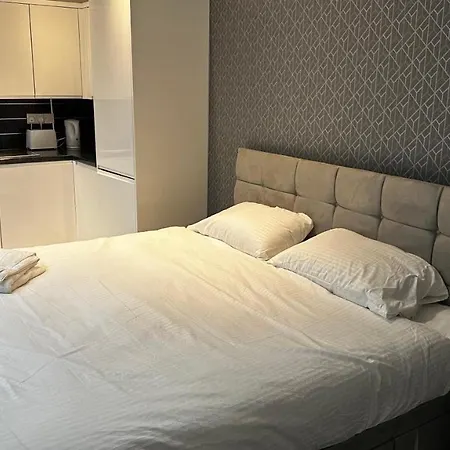 Отель The Pleasant House