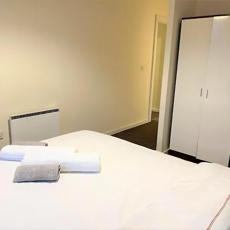 Mosh Homes 01 * マンチェスター