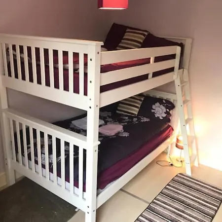 Homestay Private King En-suite Bedroom Close To Mediacityuk/old Trafford Manchester