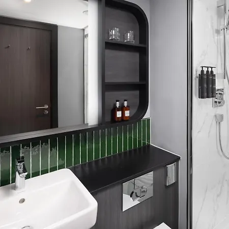 Hotel By Marriott Piccadilly 4*