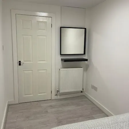 Apartamento The Crescent, Flat 1 - Stockport, *