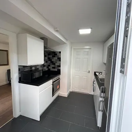 Apartamento The Crescent, Flat 1 - Stockport, *