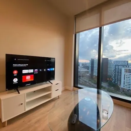 Outstanding, Ultra-sleek Flat *