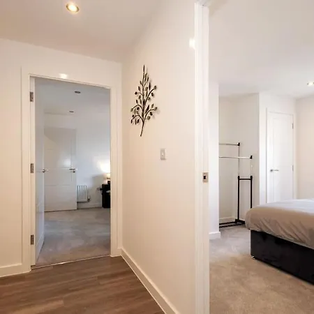 Lovely Entire 2-bed Apartment