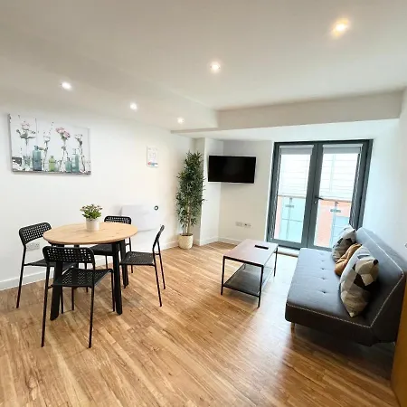 The Works-fresh 2bed In Centre, Opposite Arndale.