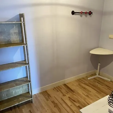 1-bedroom For Rent In Salford