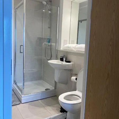 Luxury 2 Bedroom En-suite Balcony Views Lägenhet Manchester