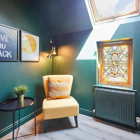 Host & - Tripps Mews Holiday home