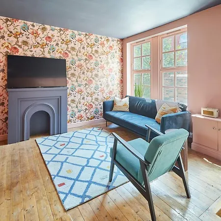 Host & - Tripps Mews Holiday home Manchester