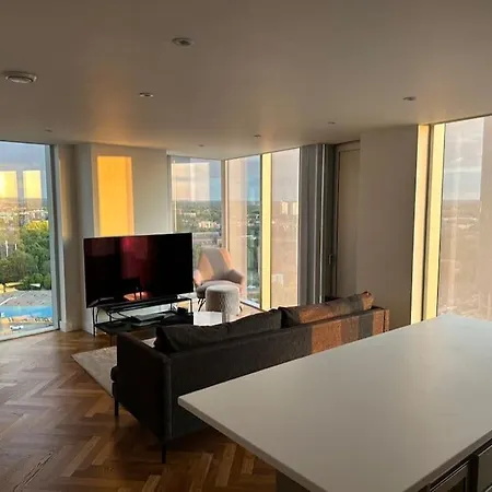 Lux 2 Bedroom Mcr Deansgate アパート *