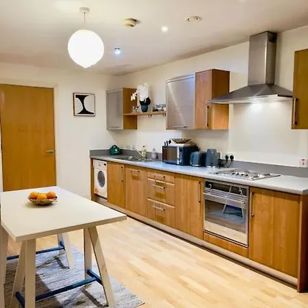 شقة Beautiful Open Plan Living! مانشستر