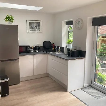 アパート Beautiful Detached Private Annex In Great Location マンチェスター