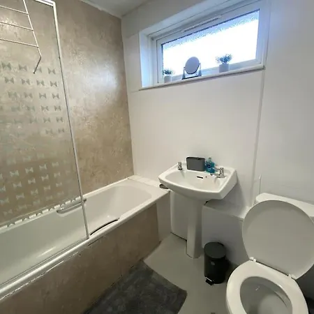 Png - Abernant - Shared Facilities *