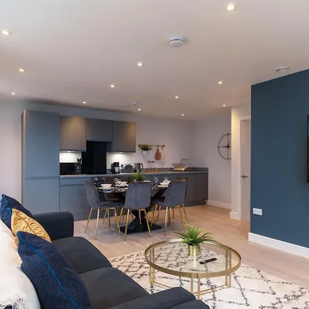 Stunning Brand New 3bed Apartment!