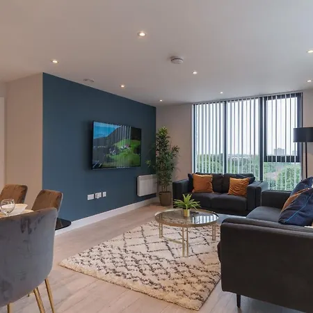 Apartment Stunning Brand New 3bed Apartment! *