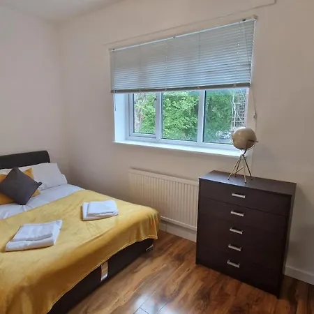 Stylish 1 Bedroom Flat Higher Crumpsall