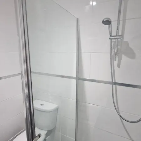 Fantastic 4bd Higher Crumpsall
