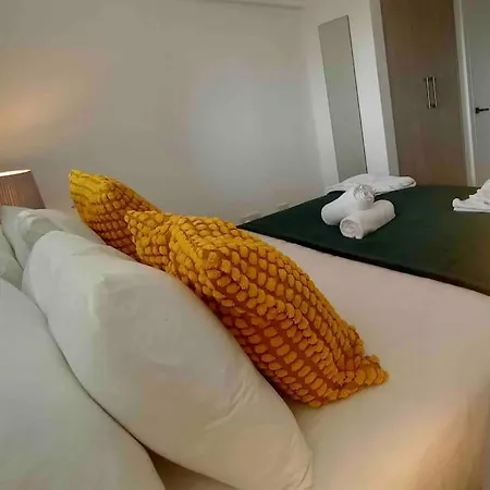 Lovely 1 Bedroom Duplex In Apartment