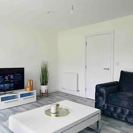 Luxurious Modern New Built 4 Bedrooms * Manchester