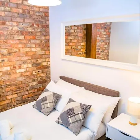 Apartment By Bevolve - Centre 2