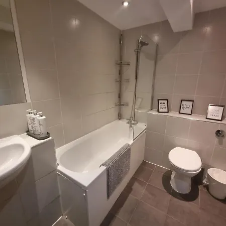 Apartment Exclusive 2 Bedroom 2 Floor Duplex In
