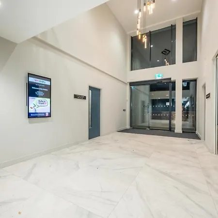 Stunning 2bd In Lejlighed *