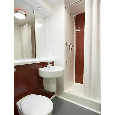 Travelodge Upper Brooks Street