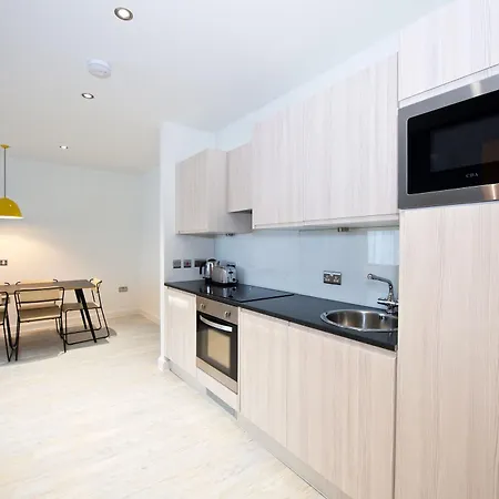 Lägenhetshotell Staycity Piccadilly 4*